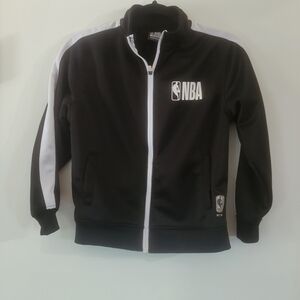 NBA Boys Black front Zipper sweatershirt sz 10/12.